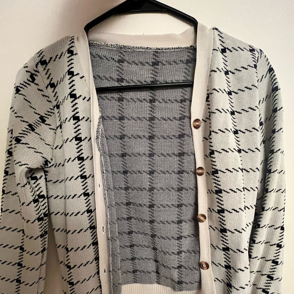 YESSTYLE patterned cardigan